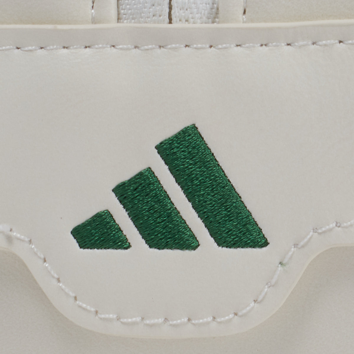 【OUTLET】【adidas Golf】スリーストライプス ラウンドボストン(ホワイト)