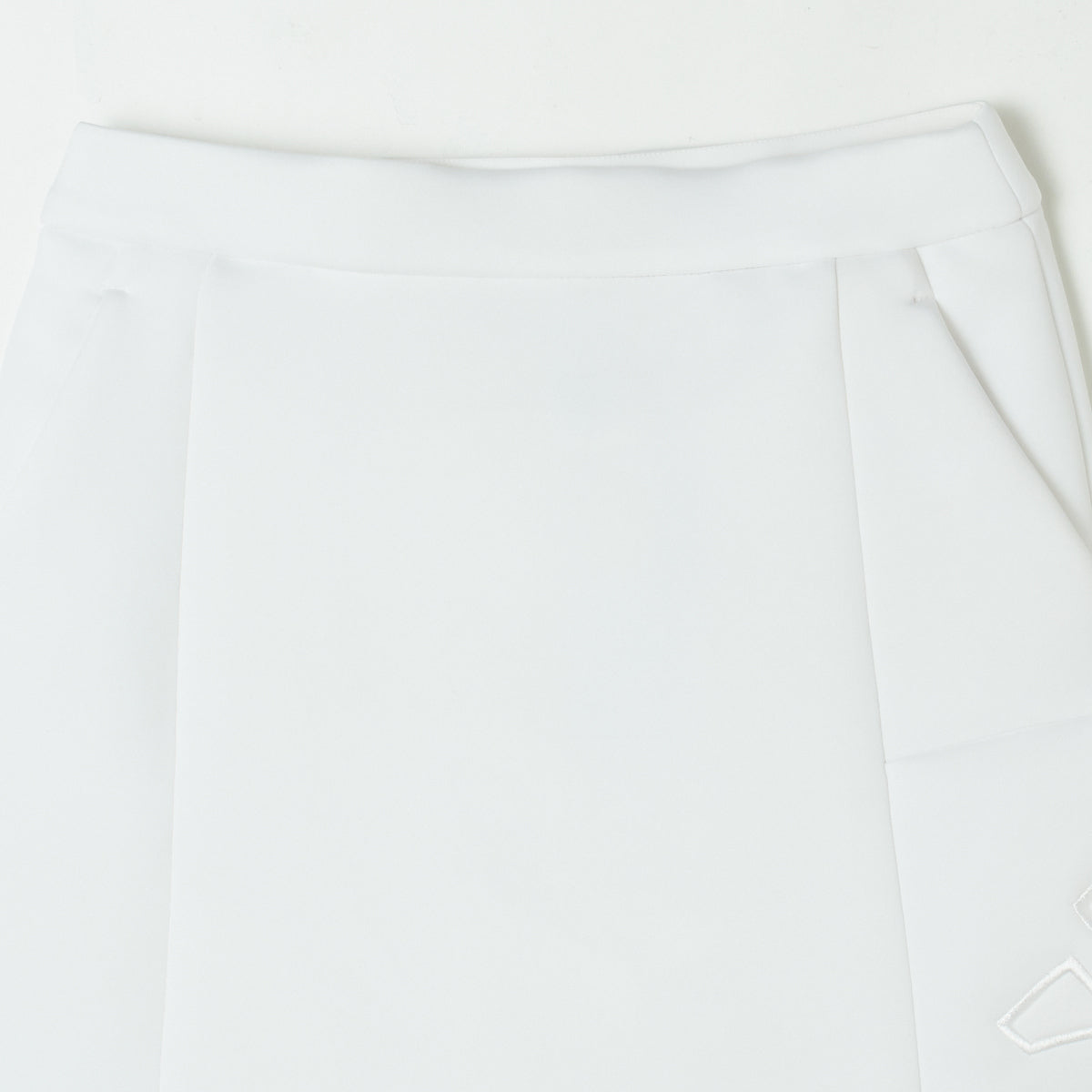 【OUTLET】【adidas Golf】ダンボールニット スカート（ホワイト）